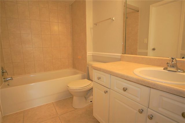 4572 COMMANDER DRIVE 1237, Orlando, FL 32822