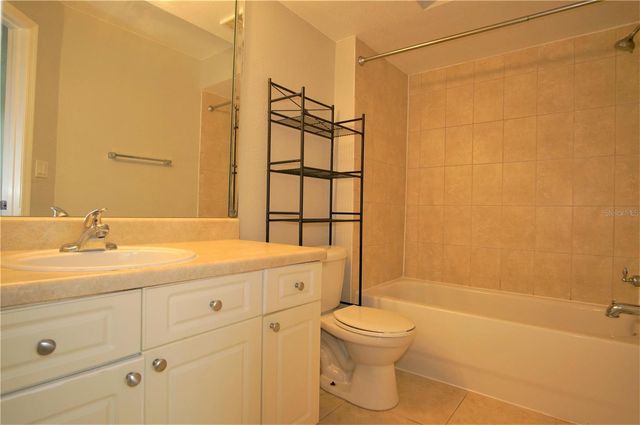 4572 COMMANDER DRIVE 1237, Orlando, FL 32822