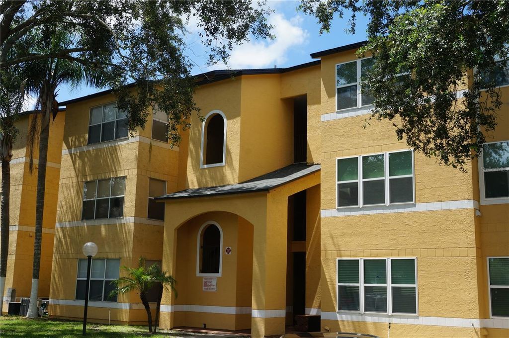 4572 COMMANDER DRIVE 1237, Orlando, FL 32822