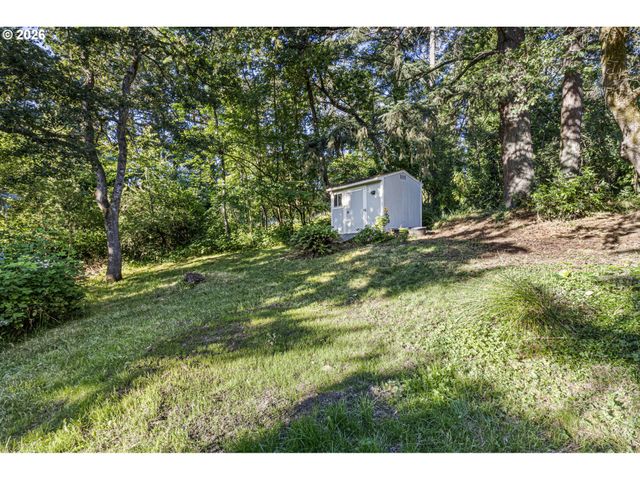 2533 MOON MOUNTAIN Dr, Eugene, OR 97403