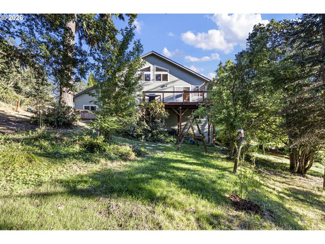 2533 MOON MOUNTAIN Dr, Eugene, OR 97403