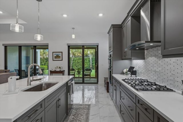 5583 Captiva Lane, Westlake, FL 33470