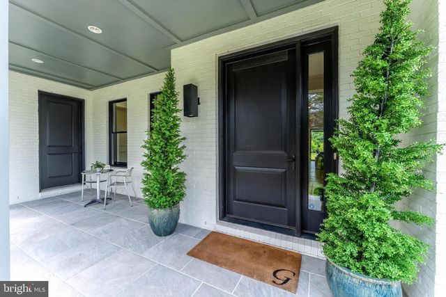 665 STRATFORD HILL CT, Great Falls, VA 22066