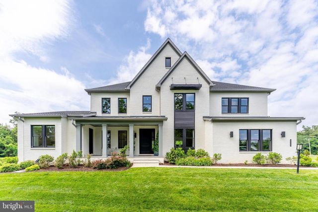 665 STRATFORD HILL CT, Great Falls, VA 22066