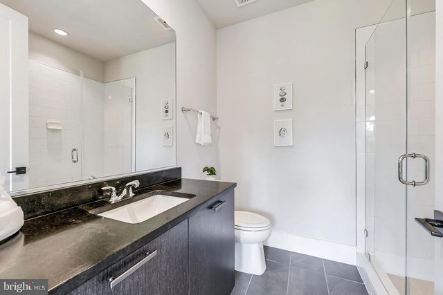 665 STRATFORD HILL CT, Great Falls, VA 22066