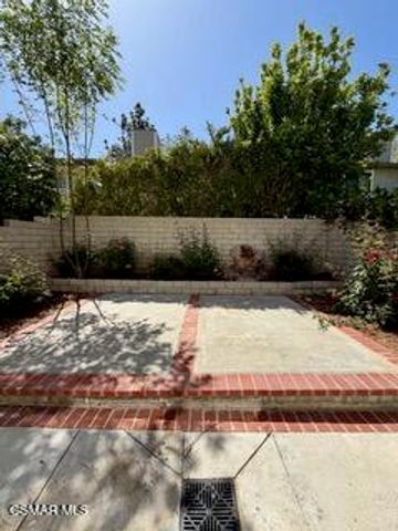 29715 Windsong Lane, Agoura Hills, CA 91301