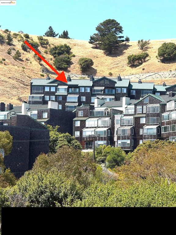 1400 Pinnacle Ct 402, Richmond, CA 94801