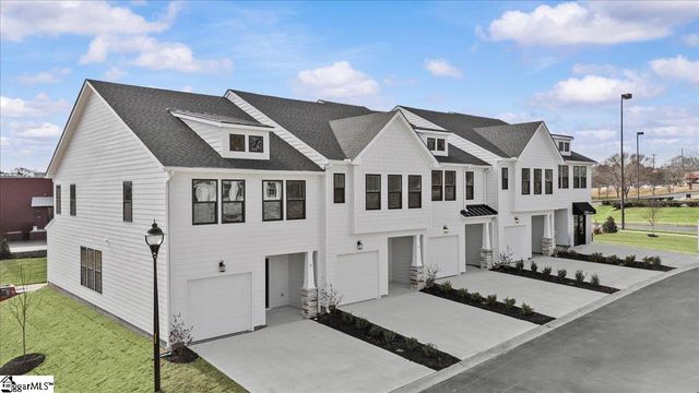 8 Redfield Place, Simpsonville, SC 29681