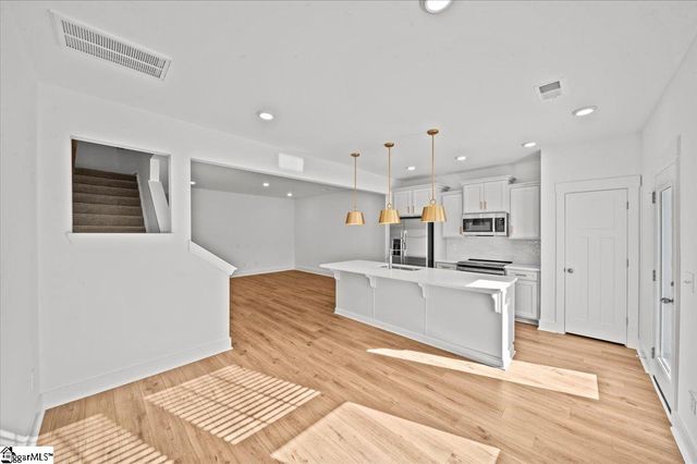 8 Redfield Place, Simpsonville, SC 29681