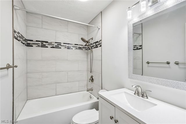 5995 Liberty Road, Solon, OH 44139
