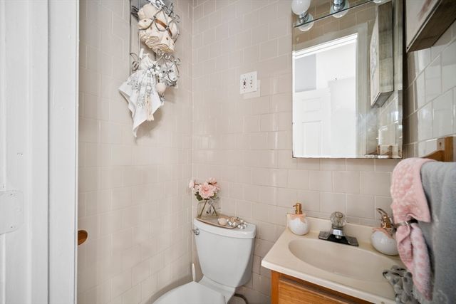 14-16 Dexter St, Lynn, MA 01902