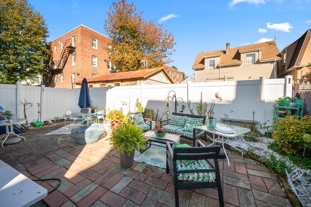 14-16 Dexter St, Lynn, MA 01902