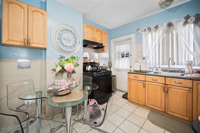 14-16 Dexter St, Lynn, MA 01902