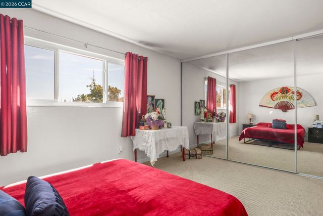 61 Meadowbrook Cir, Pittsburg, CA 94565