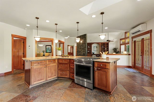 6501 215th Avenue SE, Snohomish, WA 98290