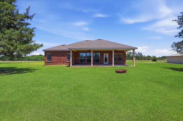 4764 S Fm 271, Bonham, TX 75418