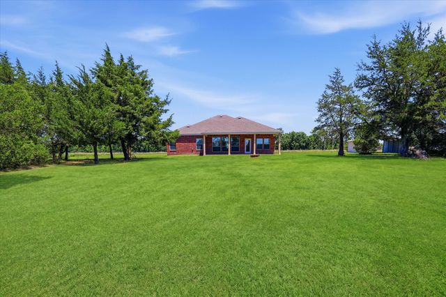 4764 S Fm 271, Bonham, TX 75418