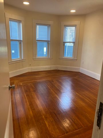 20 Rhode Island Ave 2, Somerville, MA 02145