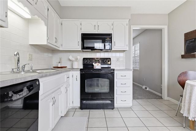 8671 N Hull Avenue, Kansas City, MO 64154