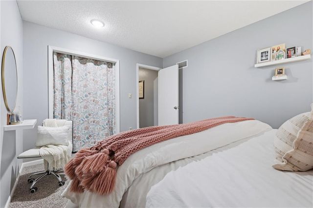 8671 N Hull Avenue, Kansas City, MO 64154