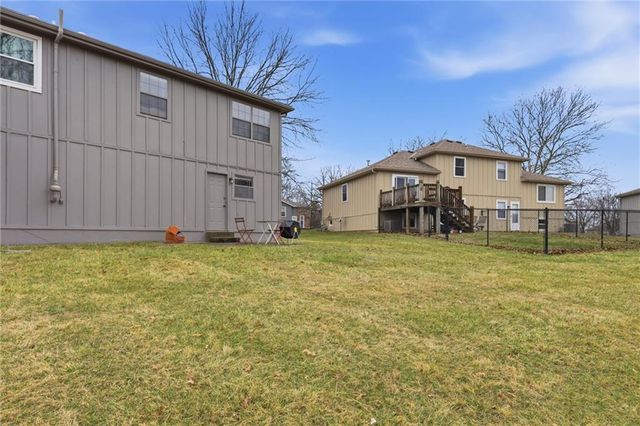 8671 N Hull Avenue, Kansas City, MO 64154