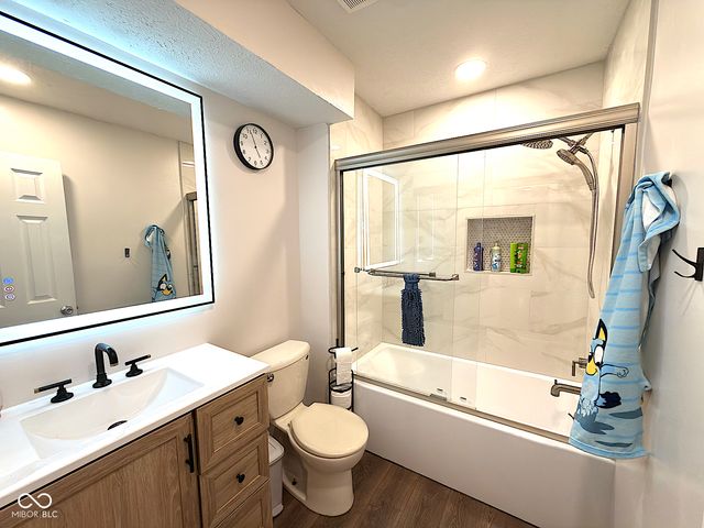 9102 Fireside, Indianapolis, IN 46250