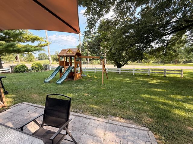 9102 Fireside, Indianapolis, IN 46250