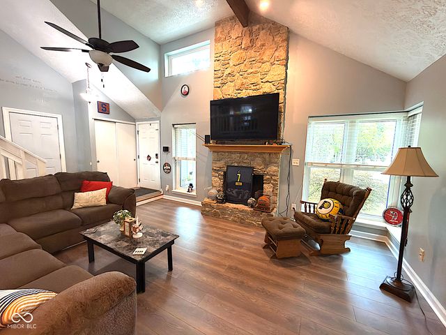 9102 Fireside, Indianapolis, IN 46250