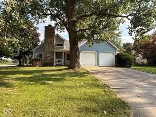 9102 Fireside, Indianapolis, IN 46250