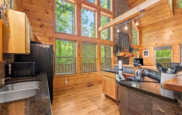 2239 Dean Mountain Road, Cleveland, GA 30528