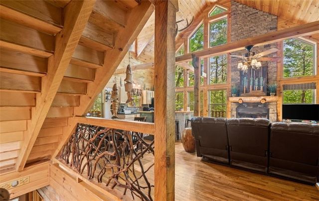 2239 Dean Mountain Road, Cleveland, GA 30528