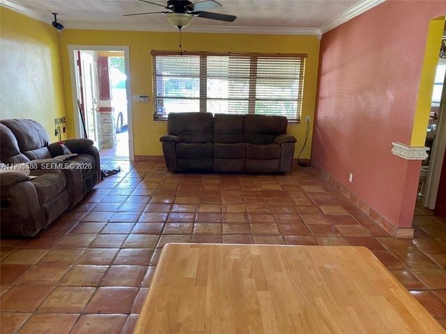 516 NE 28th Dr, Wilton Manors, FL 33334