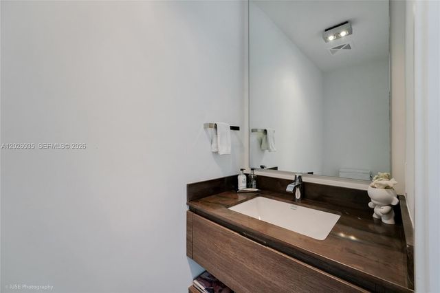 350 Ocean Dr 405N, Key Biscayne, FL 33149