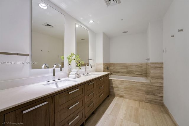 350 Ocean Dr 405N, Key Biscayne, FL 33149
