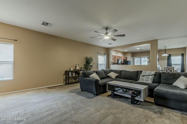 926 W Via De Gala, Sahuarita, AZ 85629