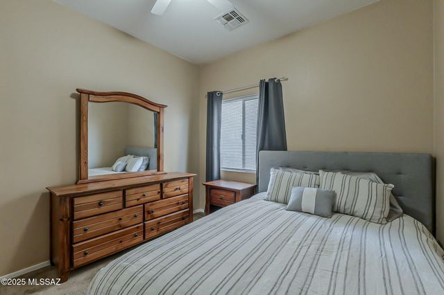 926 W Via De Gala, Sahuarita, AZ 85629