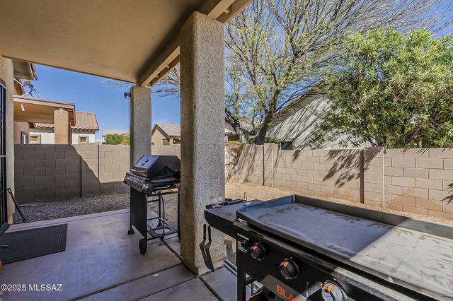 926 W Via De Gala, Sahuarita, AZ 85629