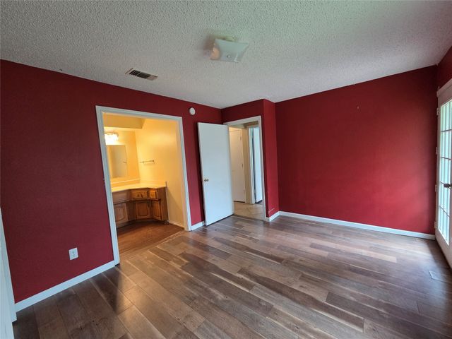 1613 S Bent Tree Trail, Grand Prairie, TX 75052