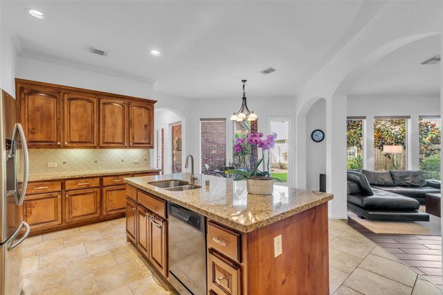5911 Piney Birch Court, Houston, TX 77345