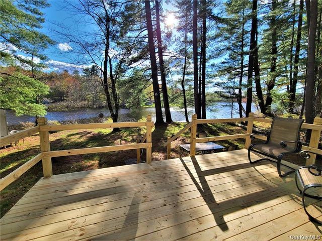 25 George Segar Road, Swan Lake, NY 12783
