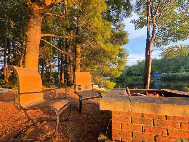 25 George Segar Road, Swan Lake, NY 12783