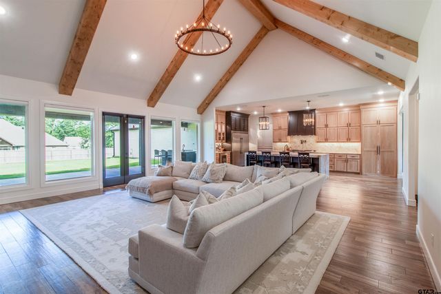 12240 Jazmin Cir, Flint, TX 75762