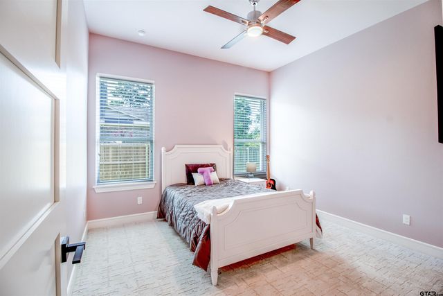 12240 Jazmin Cir, Flint, TX 75762