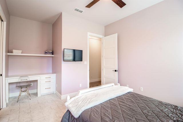 12240 Jazmin Cir, Flint, TX 75762