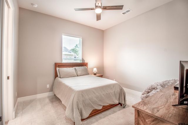 12240 Jazmin Cir, Flint, TX 75762