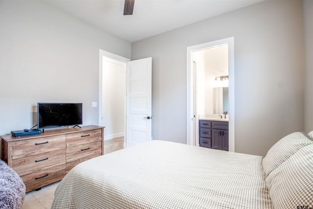 12240 Jazmin Cir, Flint, TX 75762