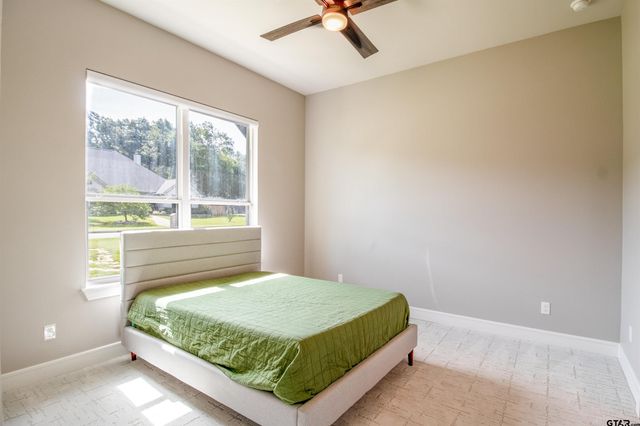 12240 Jazmin Cir, Flint, TX 75762