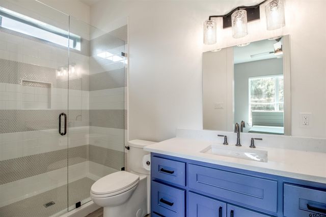 12240 Jazmin Cir, Flint, TX 75762