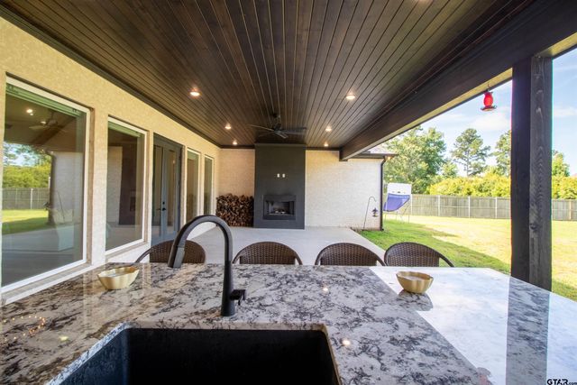 12240 Jazmin Cir, Flint, TX 75762