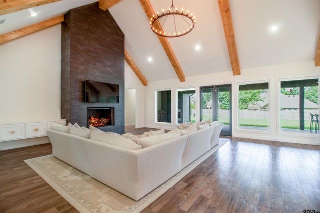 12240 Jazmin Cir, Flint, TX 75762